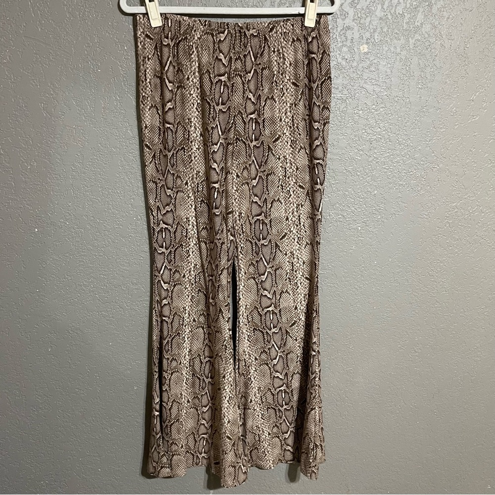 Forever 21 Flare pants